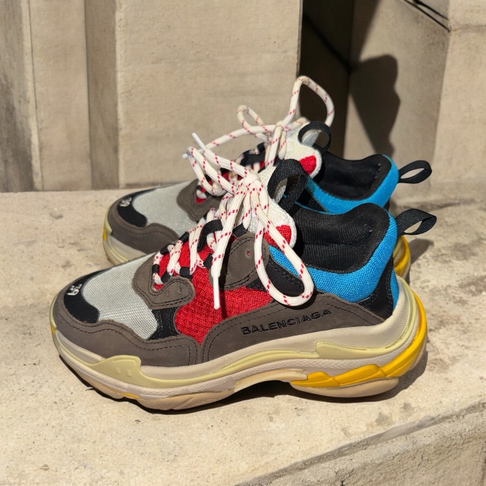 Balenciaga triple s low top sneakers.